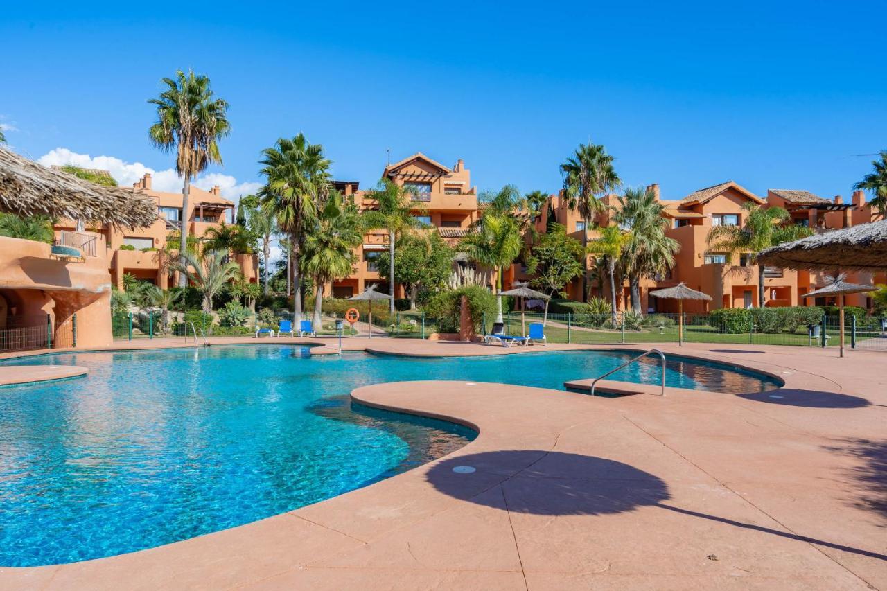 New Tropical Near Puerto Banus And Marbella Appartement Estepona