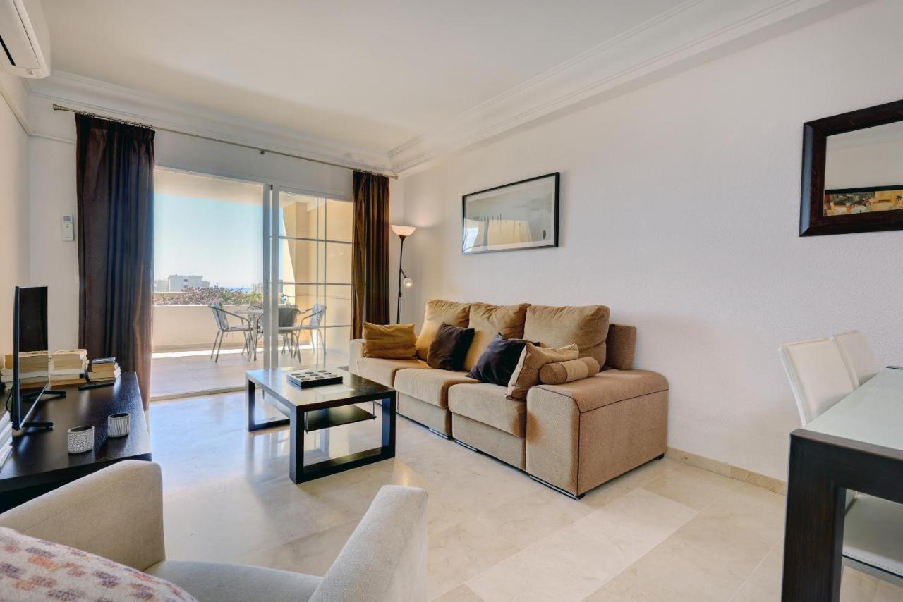 Spacious Puerto Alto Estepona
