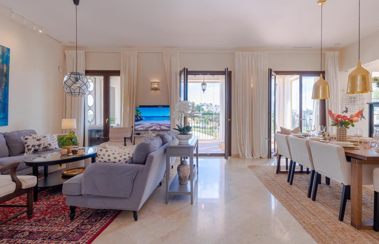 6-bdrm Andalusian Modern Next To Golf Course * Estepona