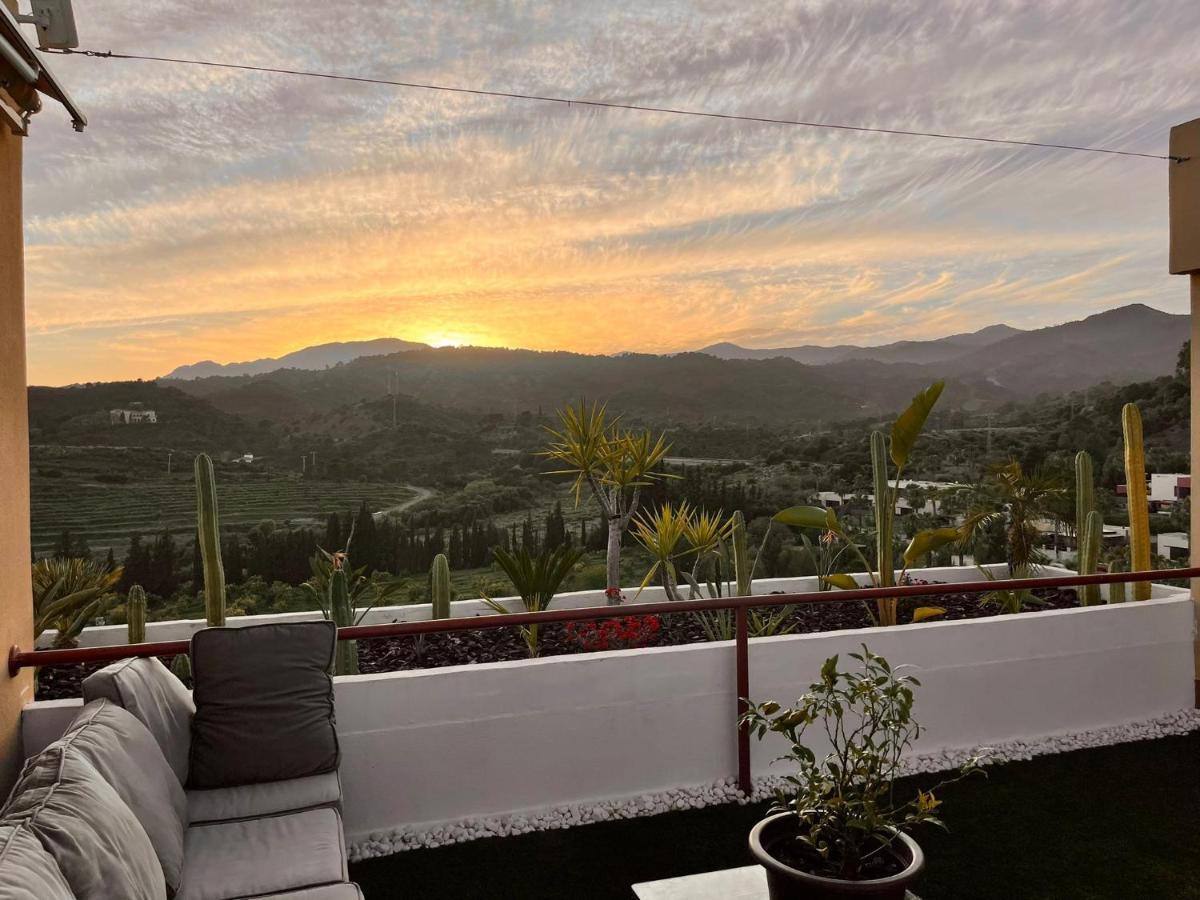 Parque Botanico & Country Club Apartment Estepona