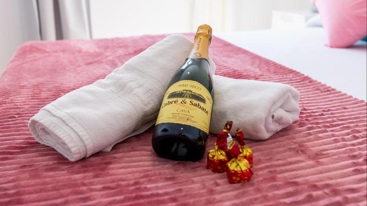 Apartment Tourist Greatest Treasure With Jacuzzi At Huerto 22