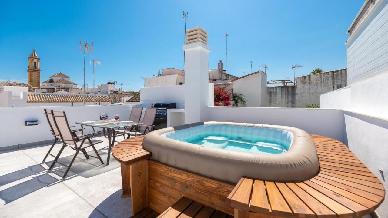 Tourist Greatest Treasure With Jacuzzi At Huerto 22 Apartment Estepona