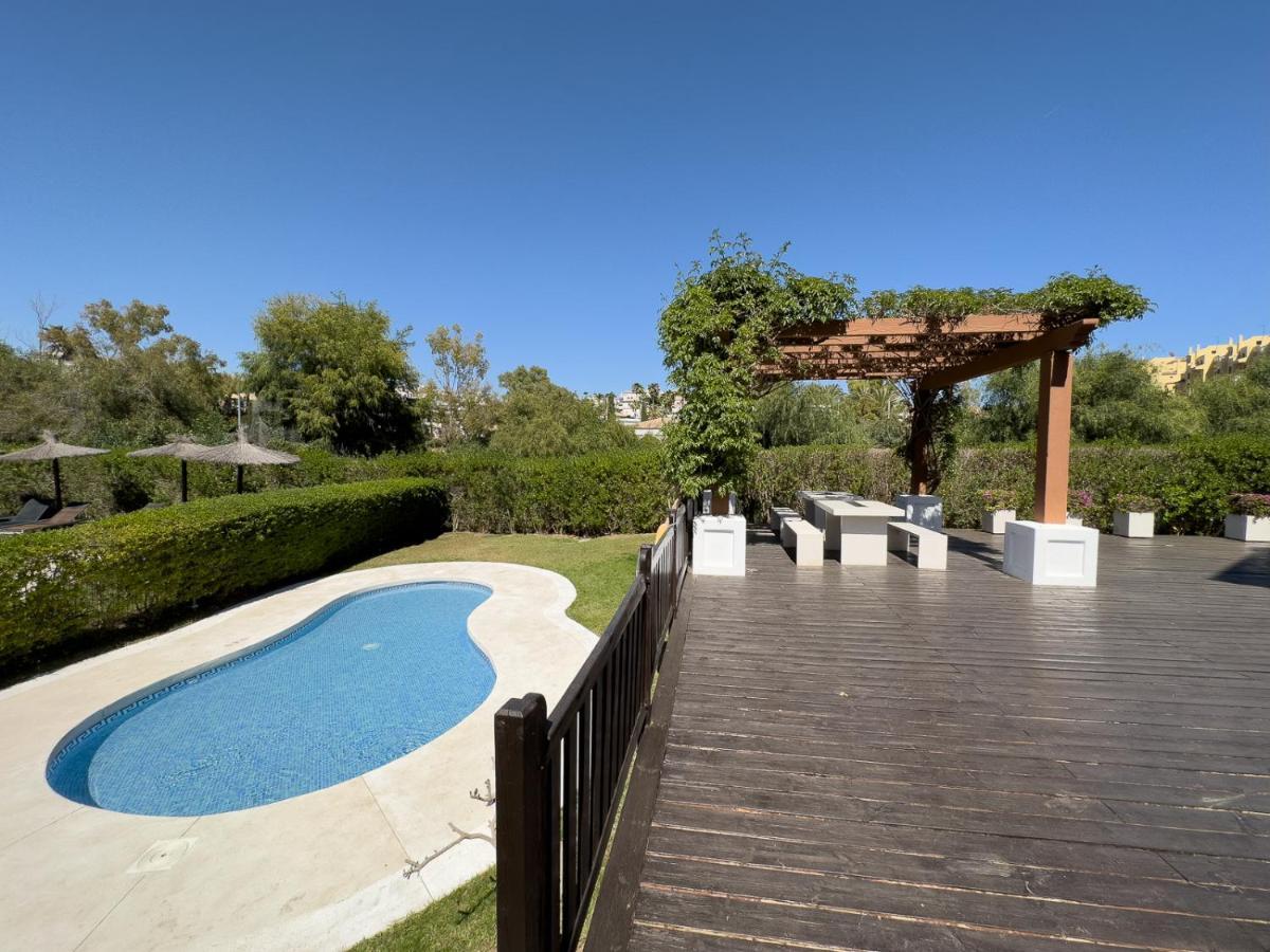 Penthouse In - Malaga Apartment Estepona