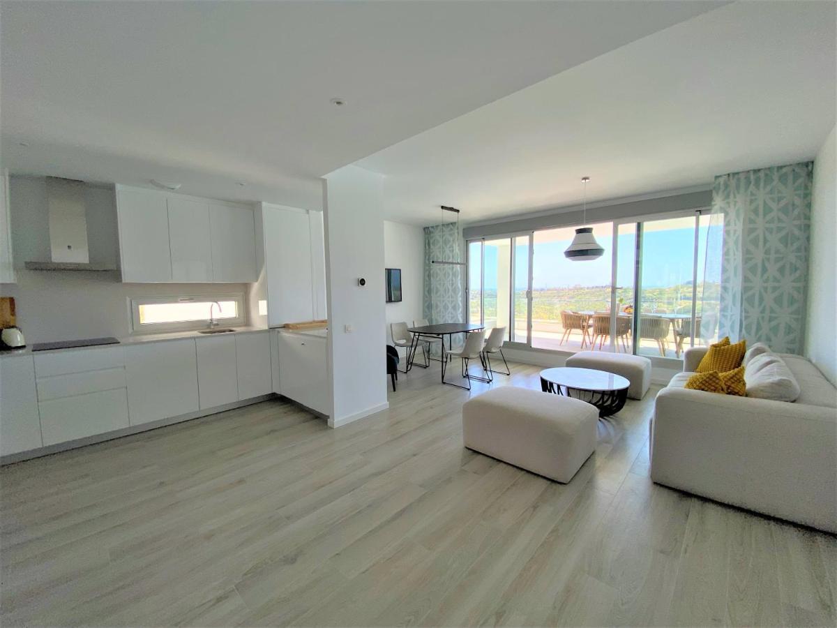 Apartment Luxurious Near Puerto Banus Estepona