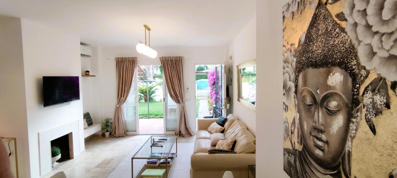 Con Jardin Y Piscina En Playa Appartement