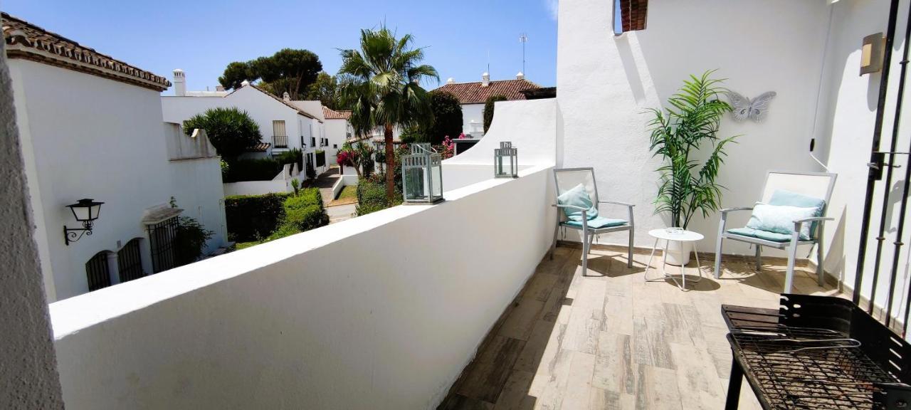 Precioso Atico En Playa Con Piscina * Estepona