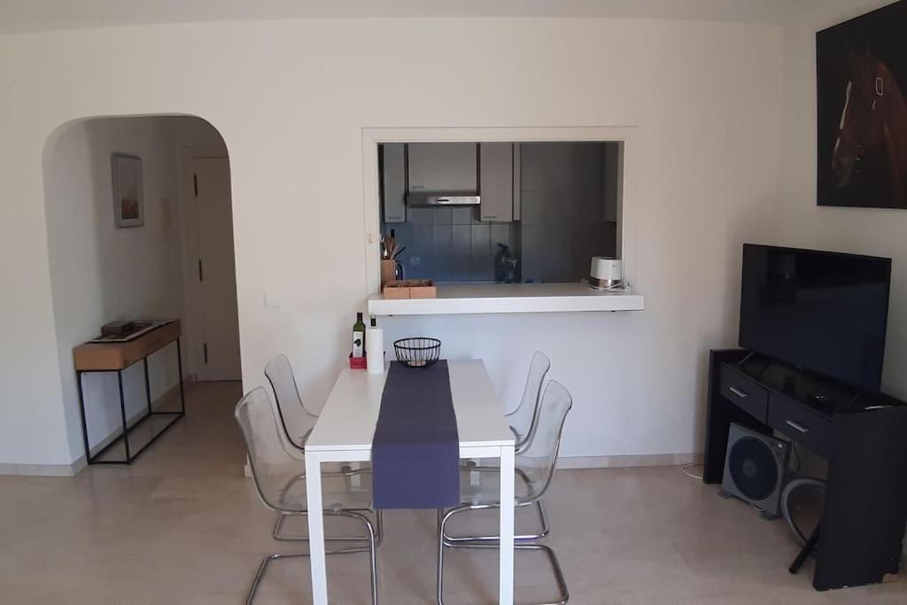 With 2 Big Bedrooms On + Terraces Apartment *