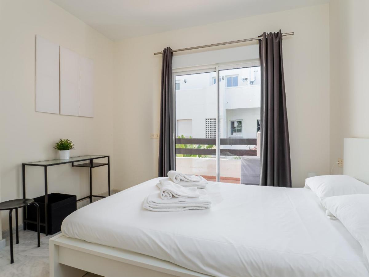 2051-new 3 Bedrooms On Golf Estepona