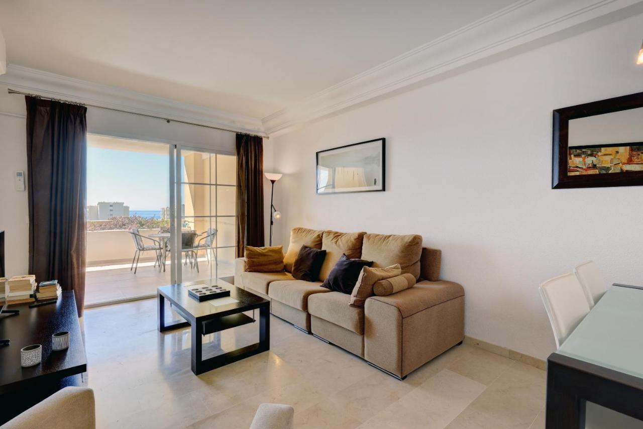 Spacious Puerto Alto Estepona