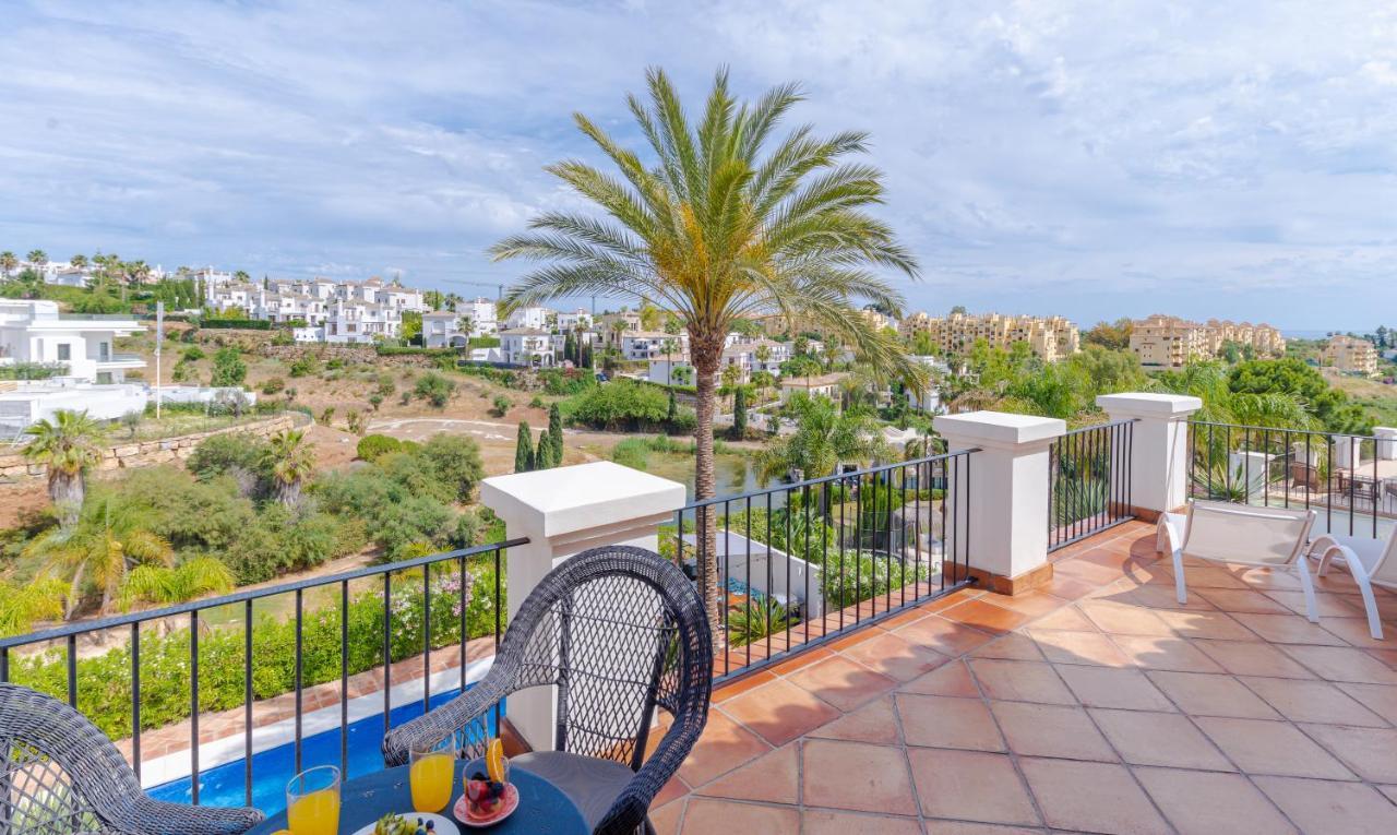 6-bdrm Andalusian Modern Next To Golf Course Appartement
