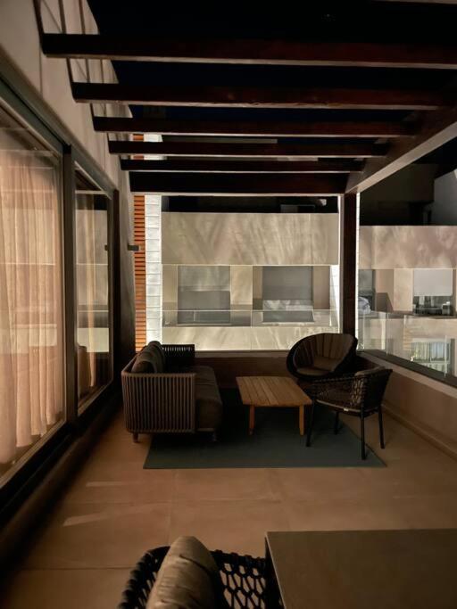 Modern Luxury Penthouse, 15 Minutes Marbella Apartment
