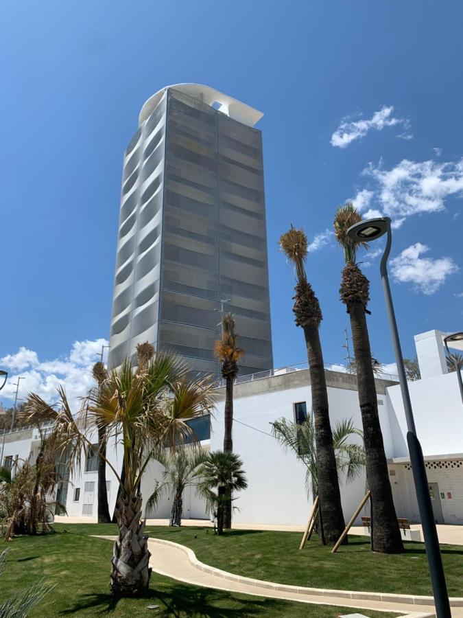 Casa Casu New Stunning 3 Bed Raised Ground Floor & Huge Balcony With Sea Pool & Mountain View Indoor & Outdoor Swimming Pools & Gym Walking Distance To Port Traveller Award 2023 Estepona