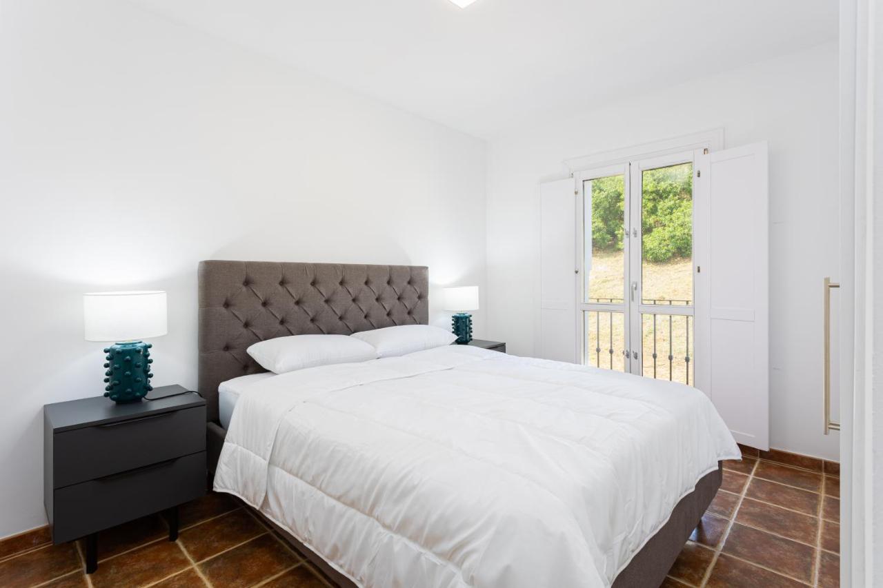Private 4 Bedrooms House Shared Pool Montevideo Hills Golf By Aorastay * Estepona