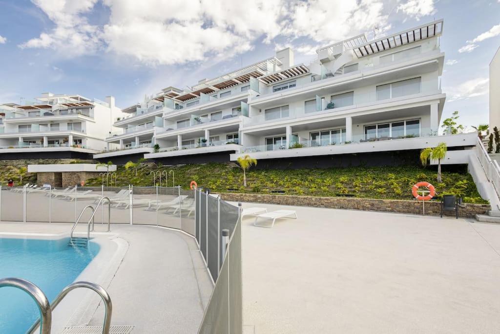Apartment Stunning Views And Oceana Views Rdr488