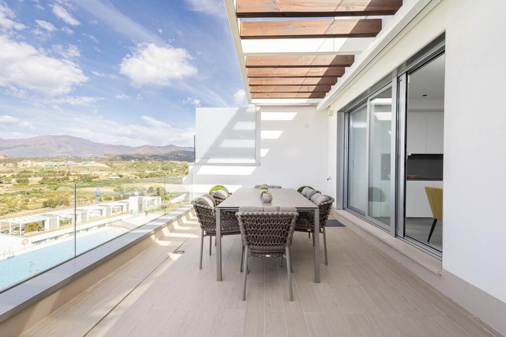 Apartment Stunning Views And Oceana Views Rdr488