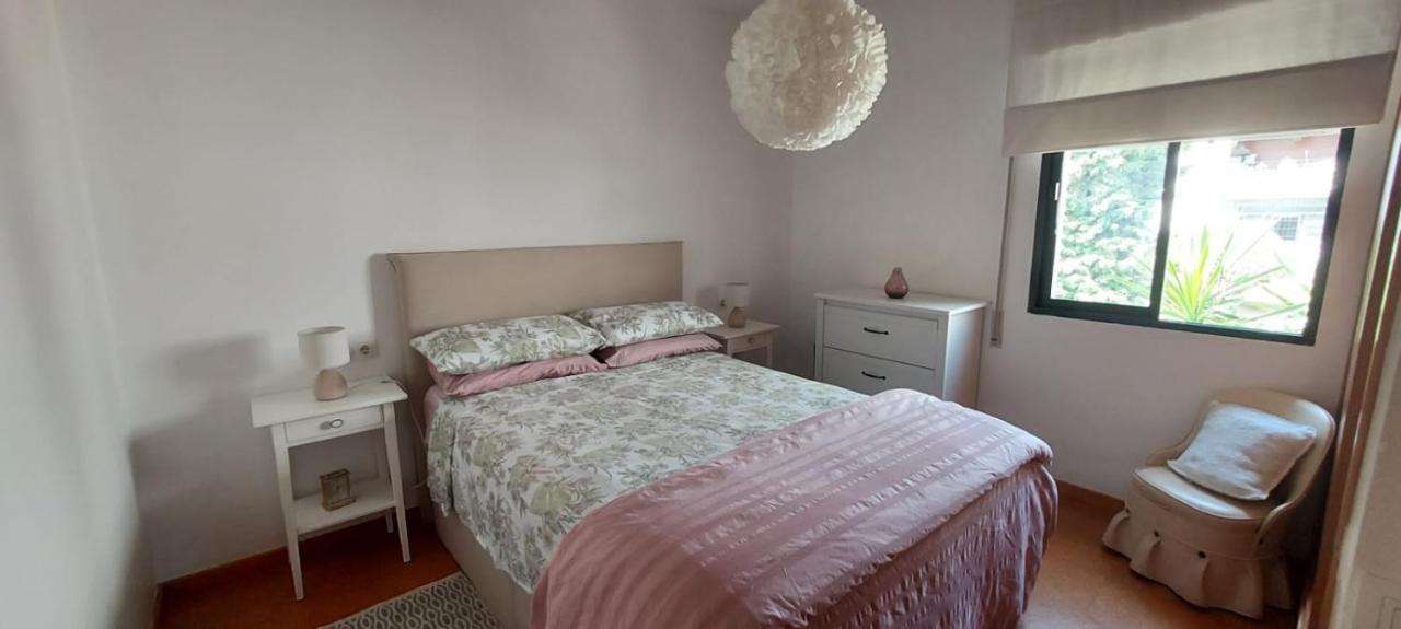 A 150 Metros De La Playa Y Del Puerto Deportivo Apartamento *