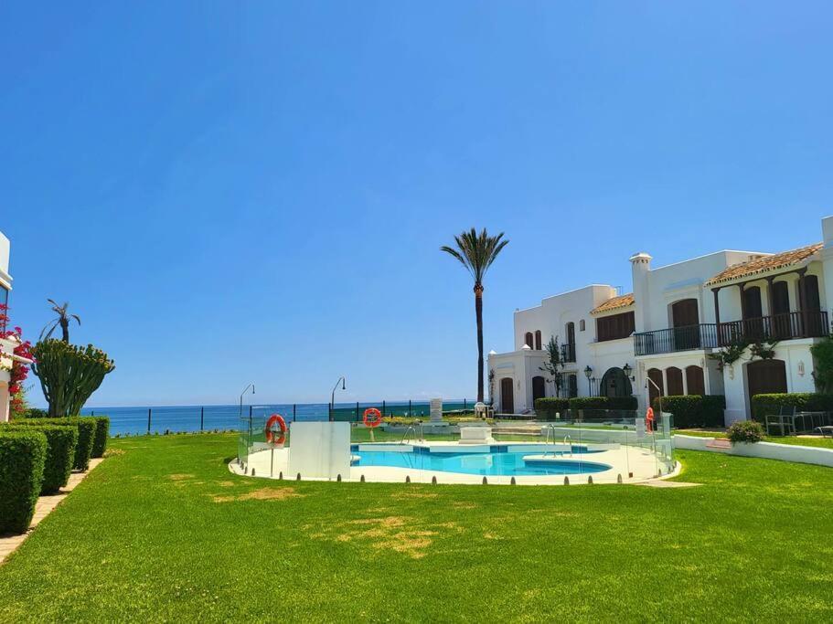 Chic Townhouse By The Sea @ Villacana Playa! Apartment *