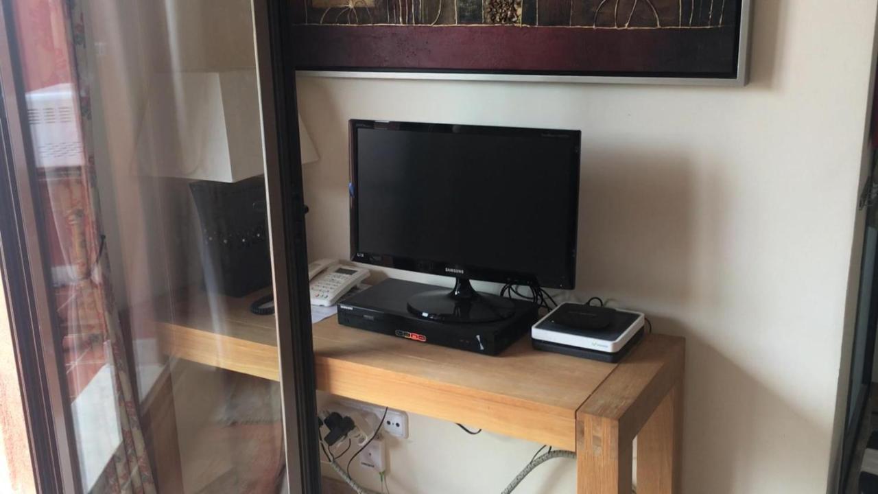 Luxury 2-bedrooms & Bathrooms * Estepona