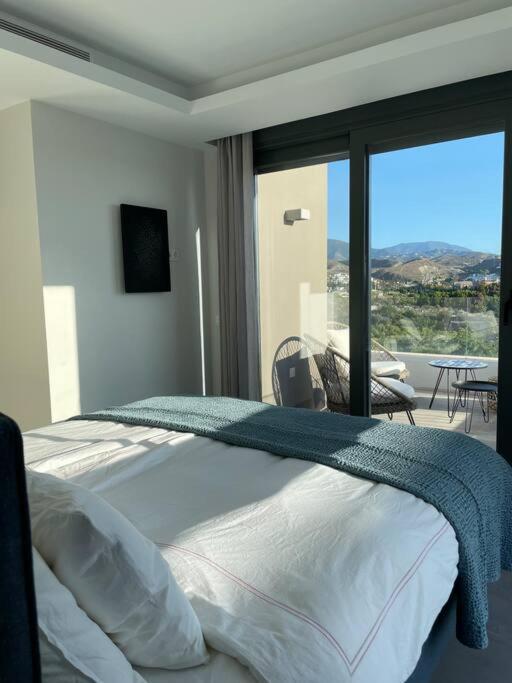 Modern Luxury Penthouse, 15 Minutes Marbella Estepona