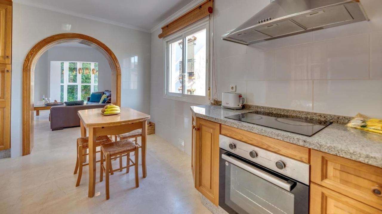 Contemporaly Huge Apartment Estepona