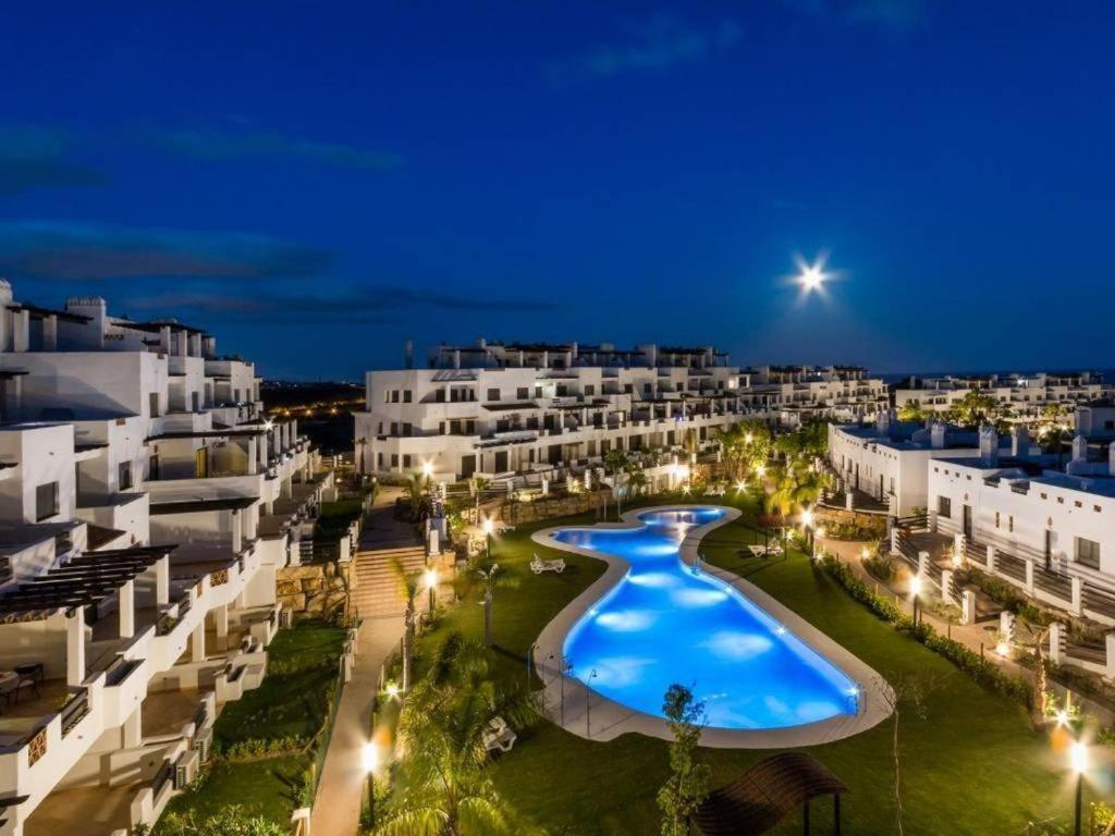 Apartment La Resina Country Golf - Estepona Marbella - Bajo Con Jardin Privado Y Solarium