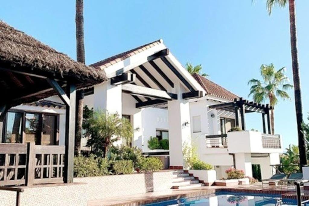 Pousada Sunkissed Luxury Panoramic Seaview In Marbella Estepona