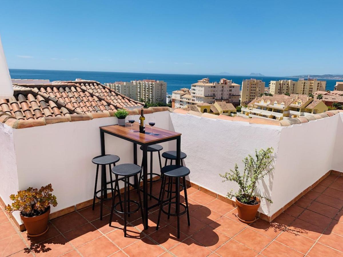 Penthouse Mit Private Dachterrasse Und Blick Auf Meer, Berge ,hafen Apartment Estepona