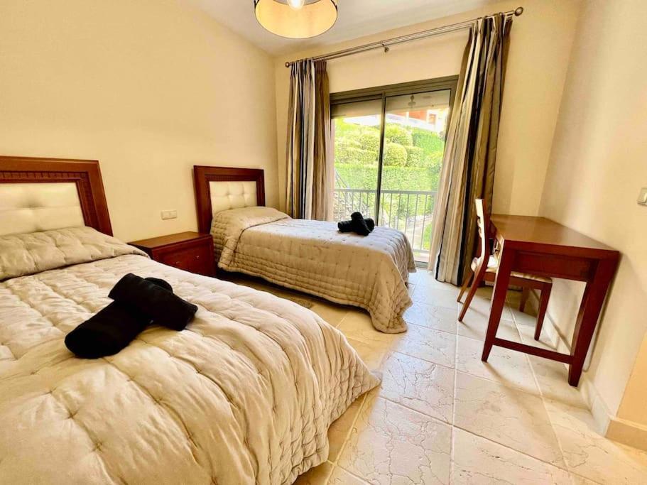 3 Bedroom In A Gorgeous Complex *