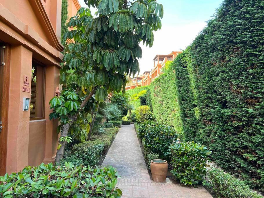 3 Bedroom In A Gorgeous Complex *