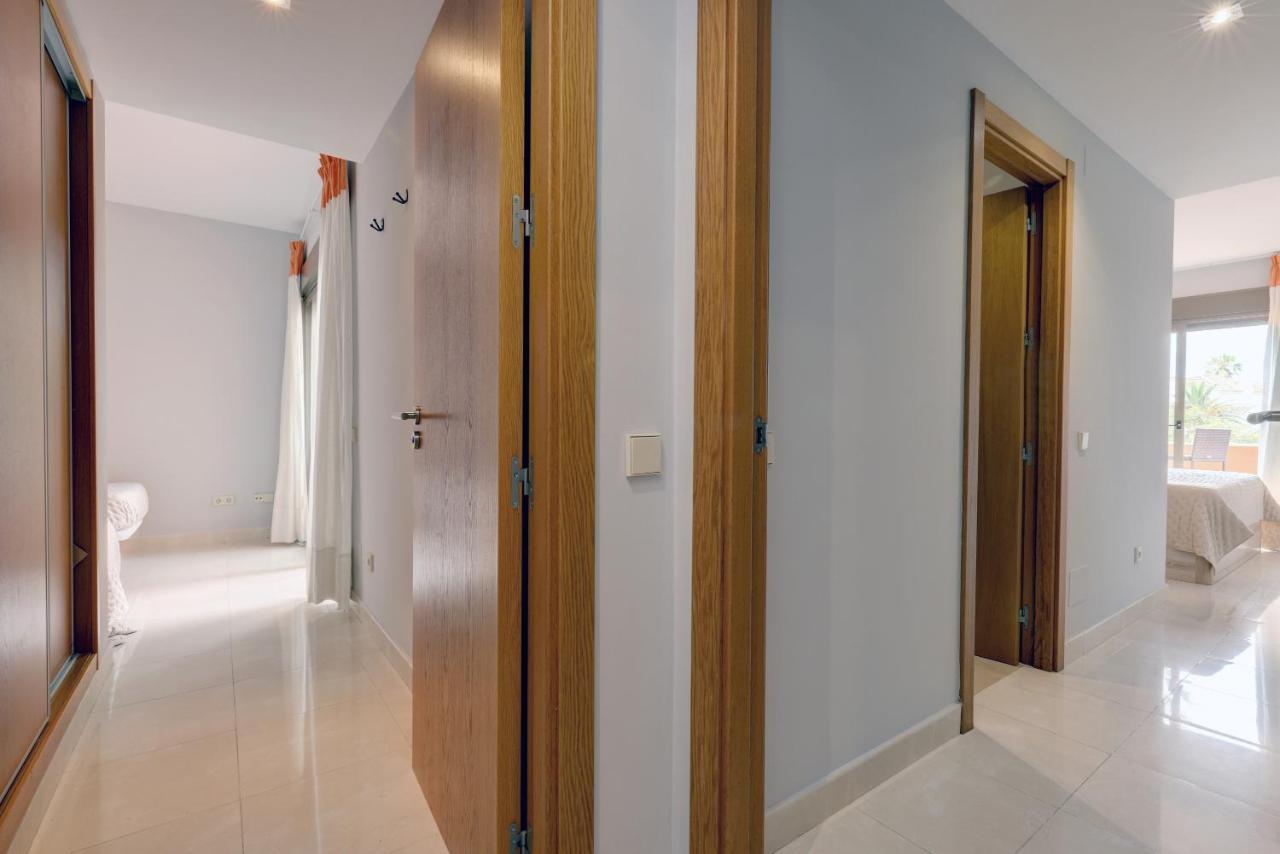 Luxury 3 Bed Sea Views With Pool *