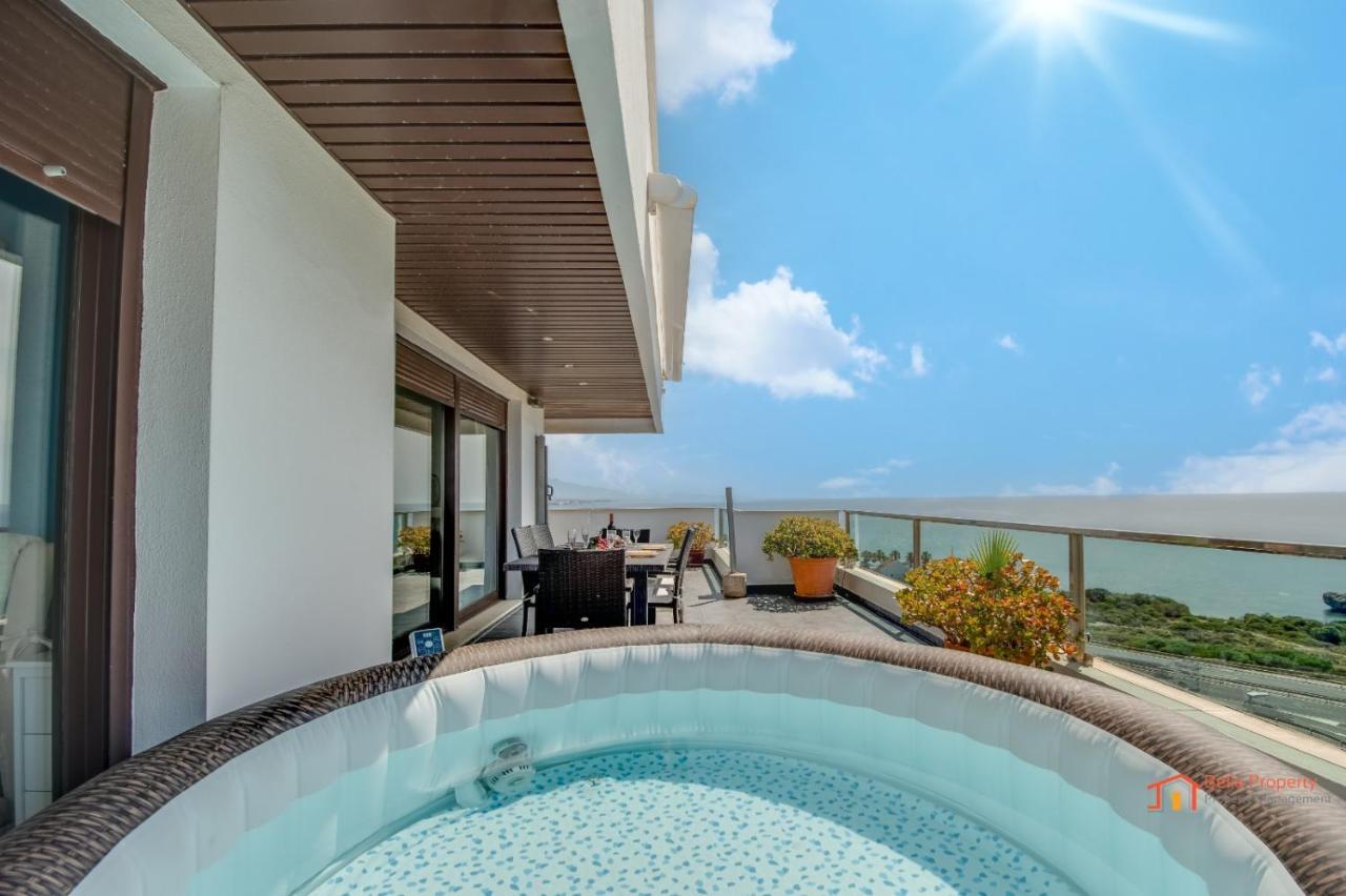 Camarate Golf Penthouse Estepona