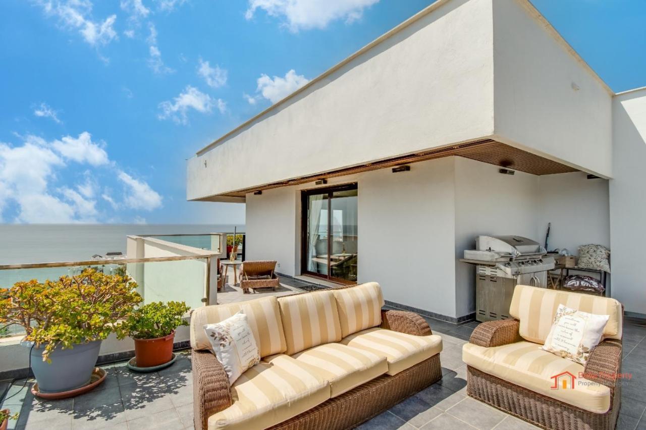 Camarate Golf Penthouse Apartamento *