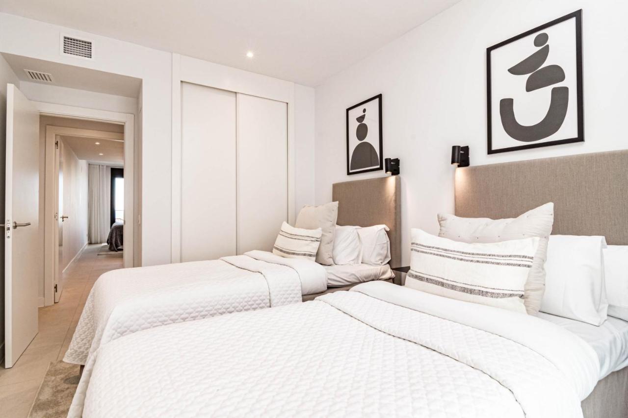 Lme144a Spacious & Luxury Family