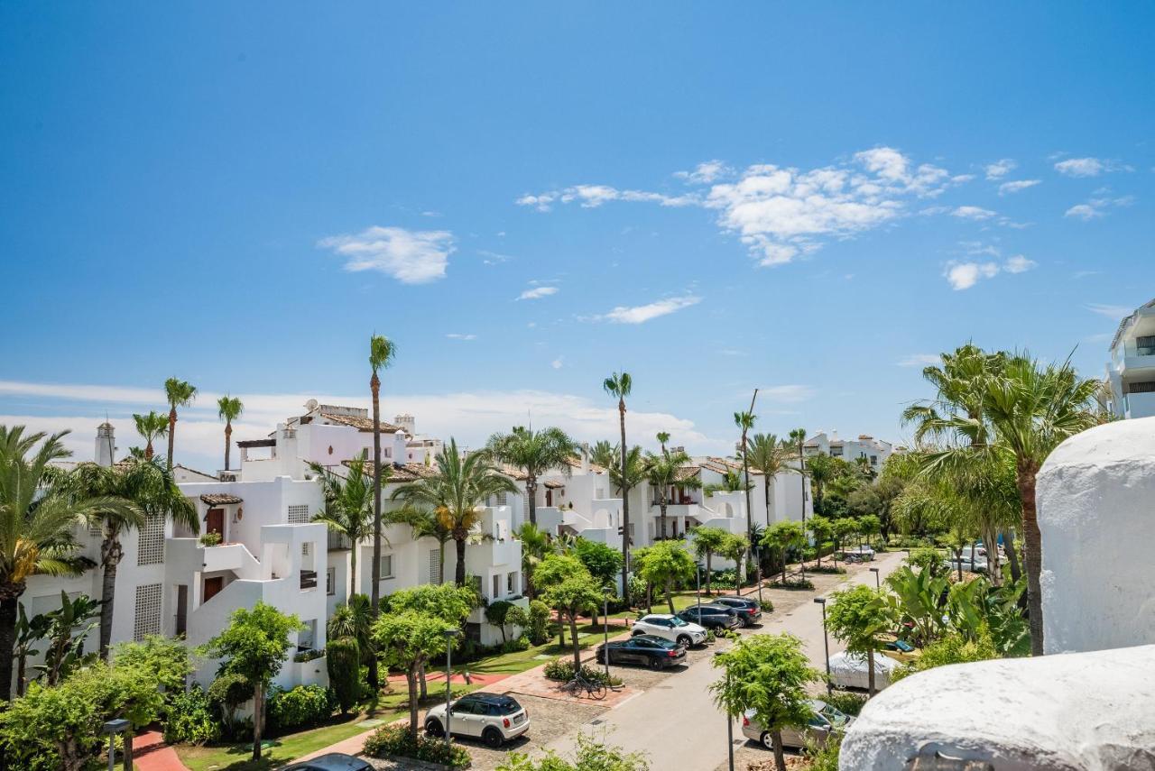 2 Bedroom Close To The Sea Apartamento Estepona