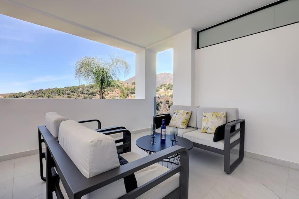 Luxurious At Hills With Stunning Views Apartment Estepona