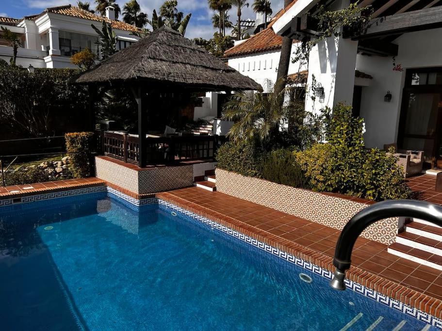 Pousada Sunkissed Luxury Panoramic Seaview In Marbella Estepona