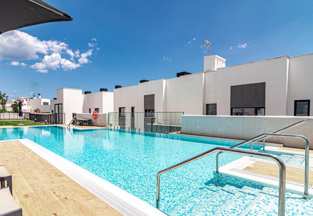 Sb4bb - Apotel Mesas By Roomservices *