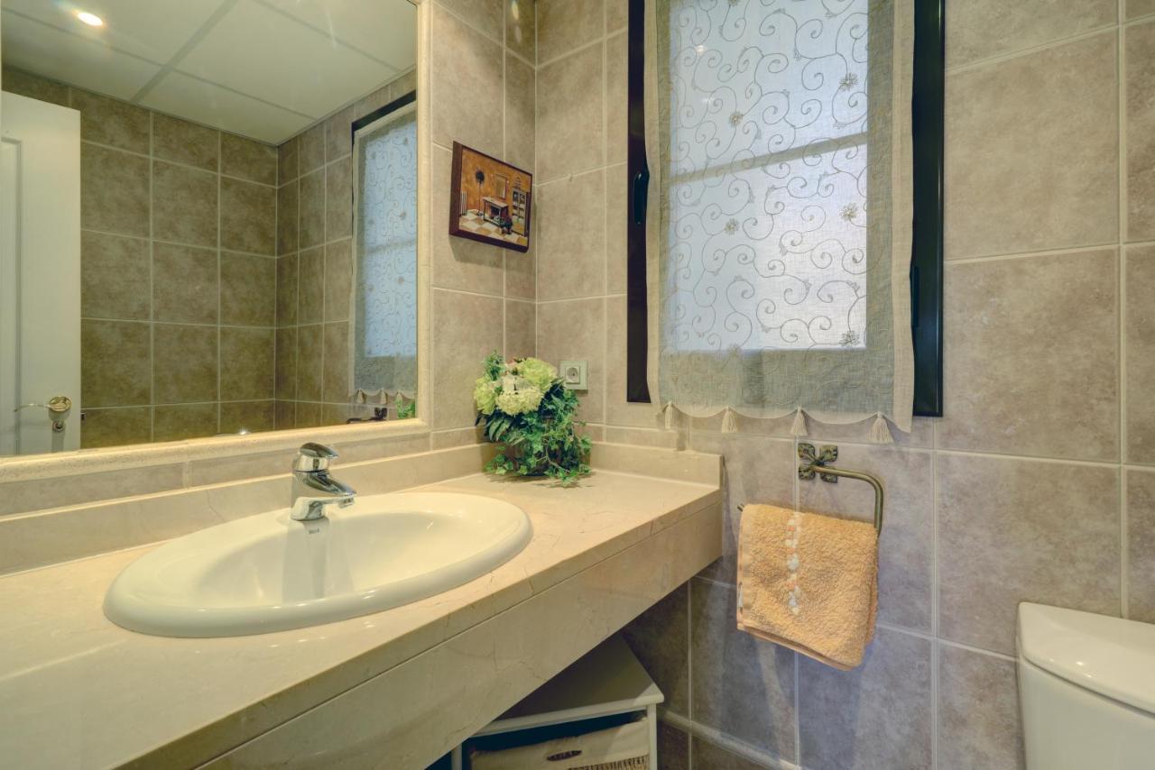 Fairytale Hacienda Del Sol 3 Bedroom Flat Estepona