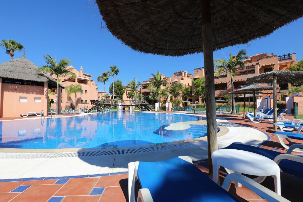 Fairytale Hacienda Del Sol 3 Bedroom Flat Apartment Estepona
