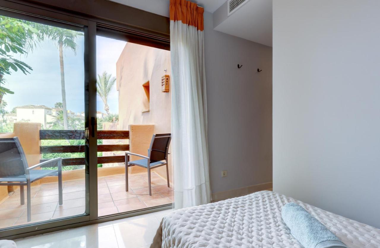 Luxury 3 Bed Sea Views With Pool