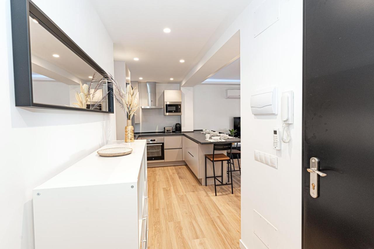 Acogedor En Centro By Rent Me Apartamento
