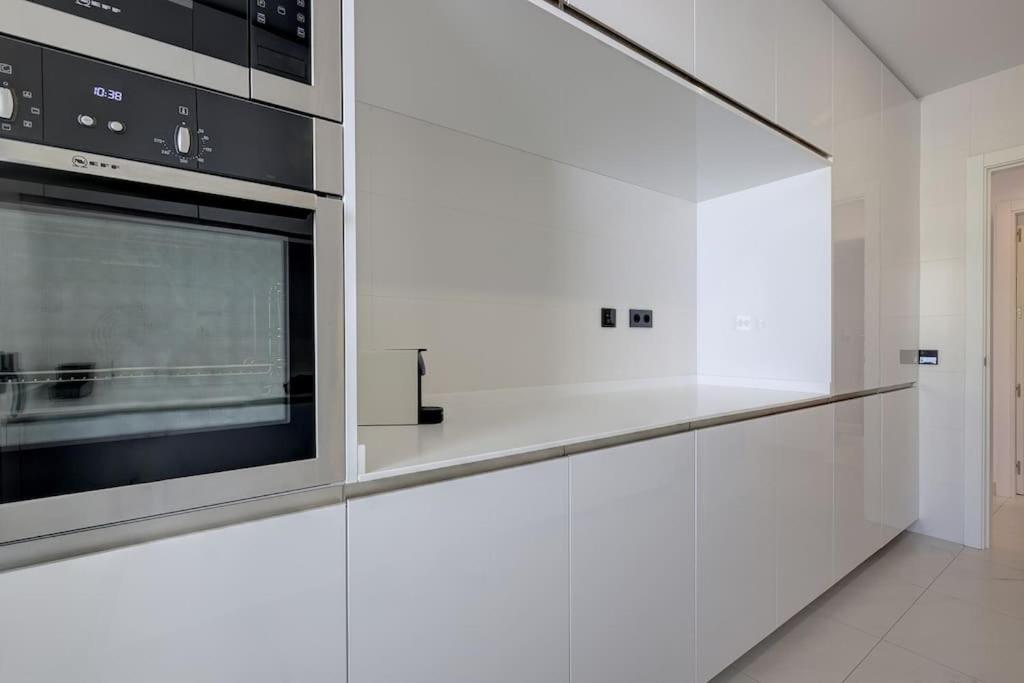 Luxurious At Hills With Stunning Views Apartment *