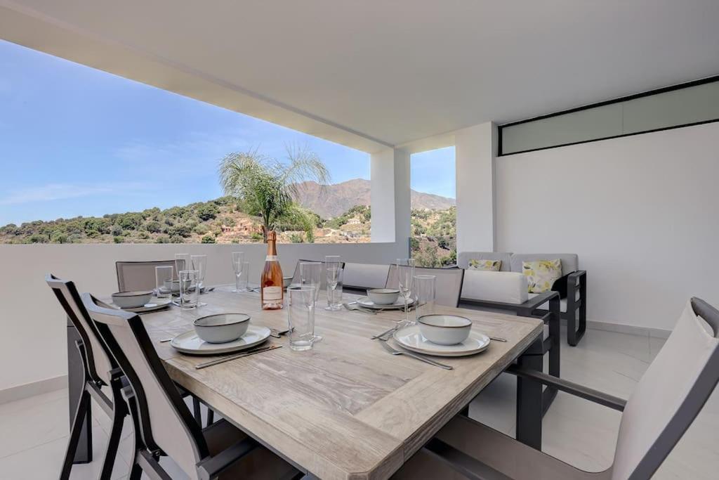Luxurious At Hills With Stunning Views * Estepona