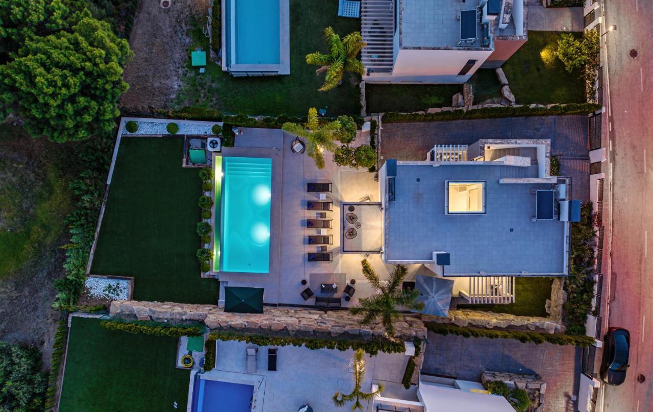 Vacation Marbella I Iniesta, Golf Community, Brand-new Built, Infinity Pool *