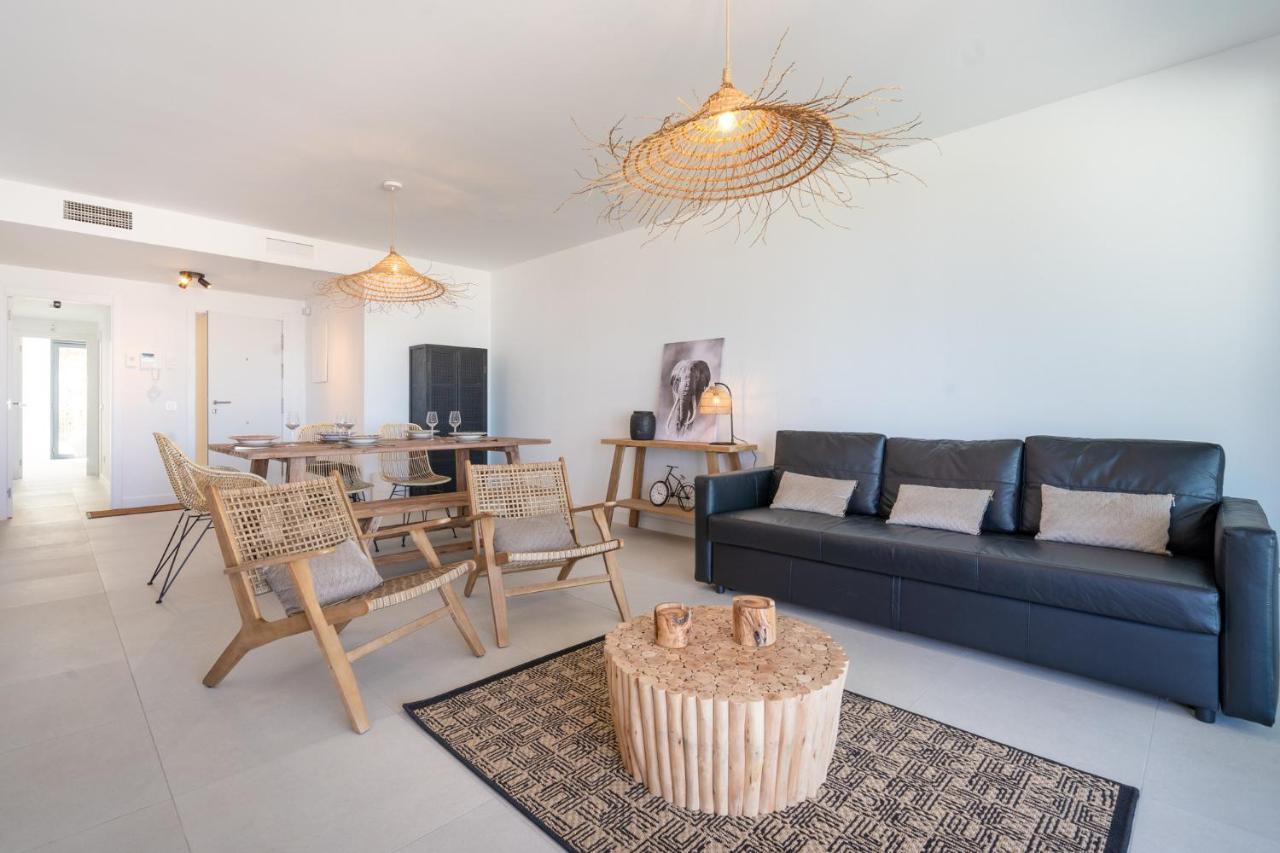 25 Mesas Big Terrace With Indoor & Outdoor Pool & Gym * Estepona