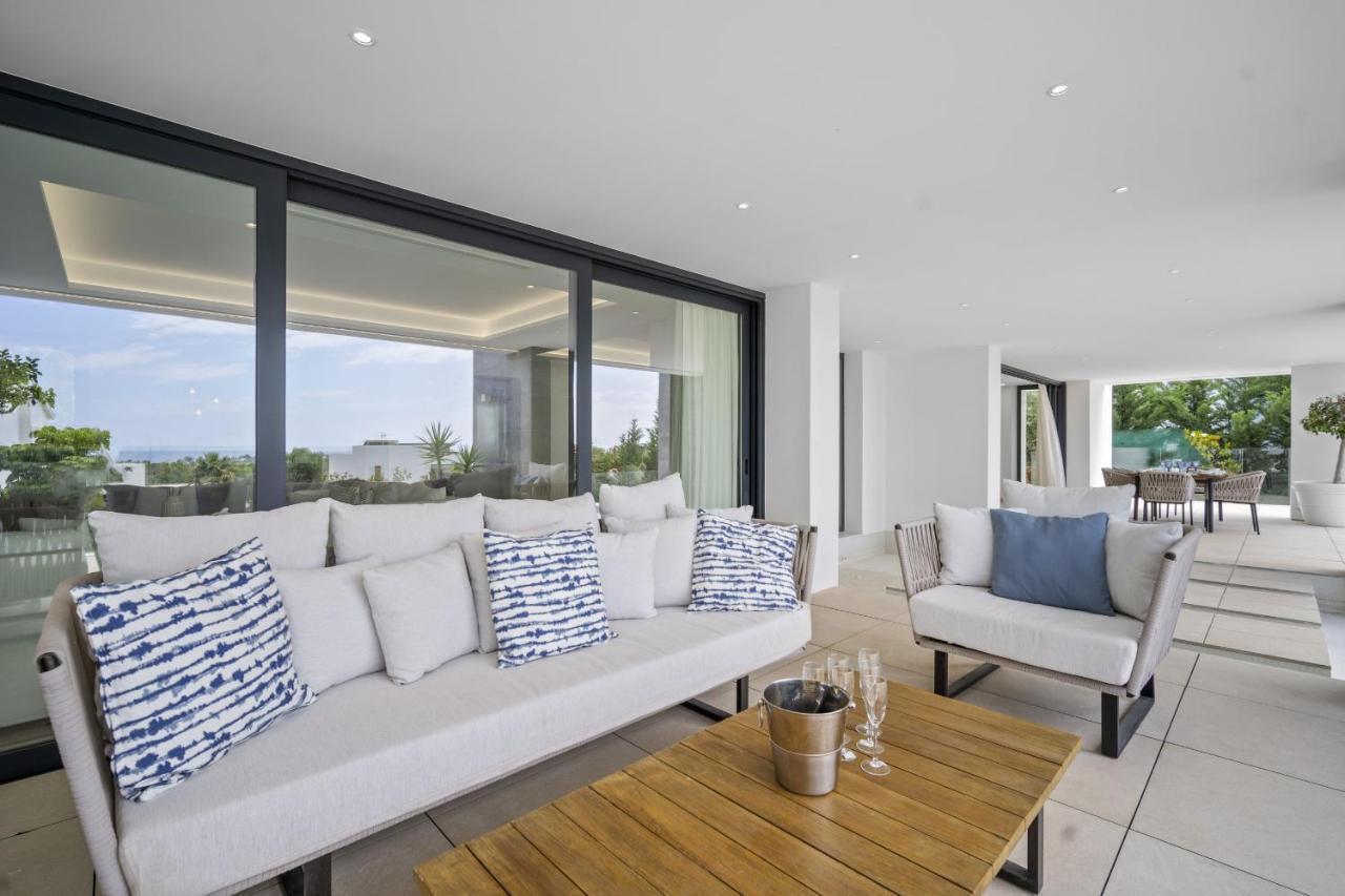 Alejandra - Benahavis * Estepona