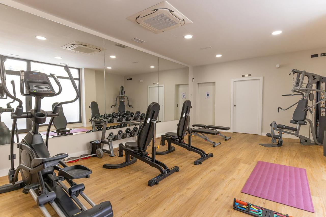 Stylish 2 Bedroom In Old Town Apartment