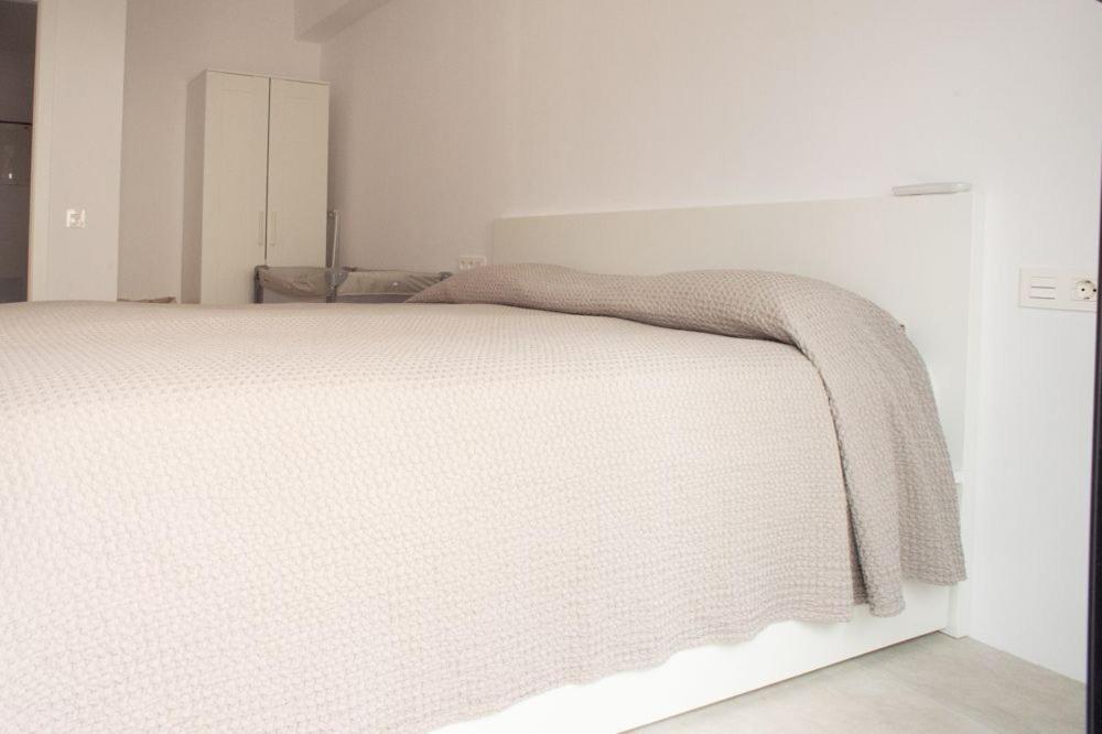 Three Bedroom In Location Apartment Estepona