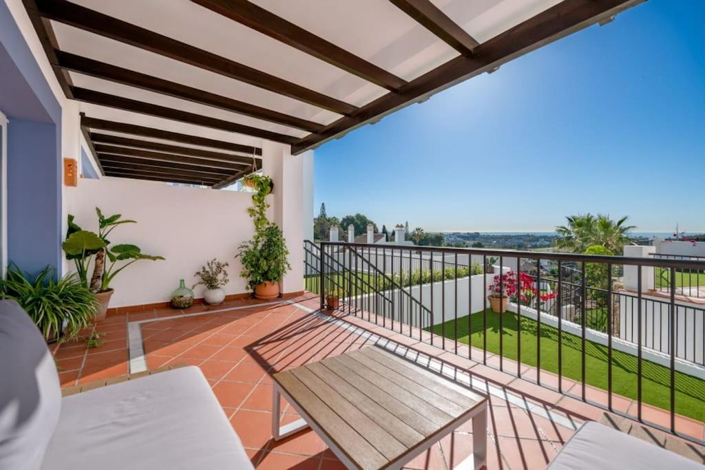 Apartment Luxury 3 Bed With Pools And Gym Estepona