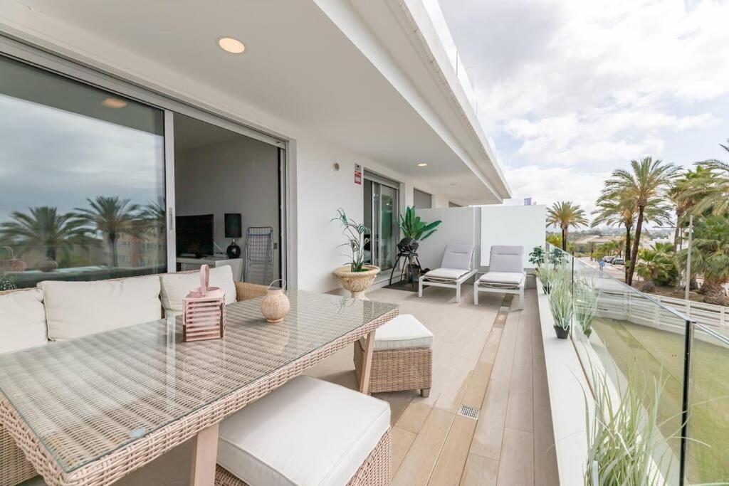 Apartment Perfect 3 Bed In Le Mirage With Seaview Rdr313 *